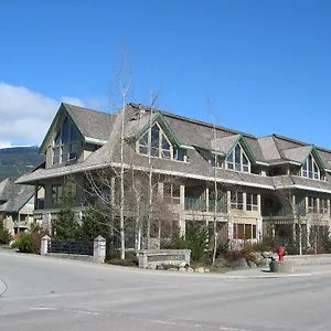 whistler-vacation-club-at-twin-peaks.hotels-of-whistler.com/