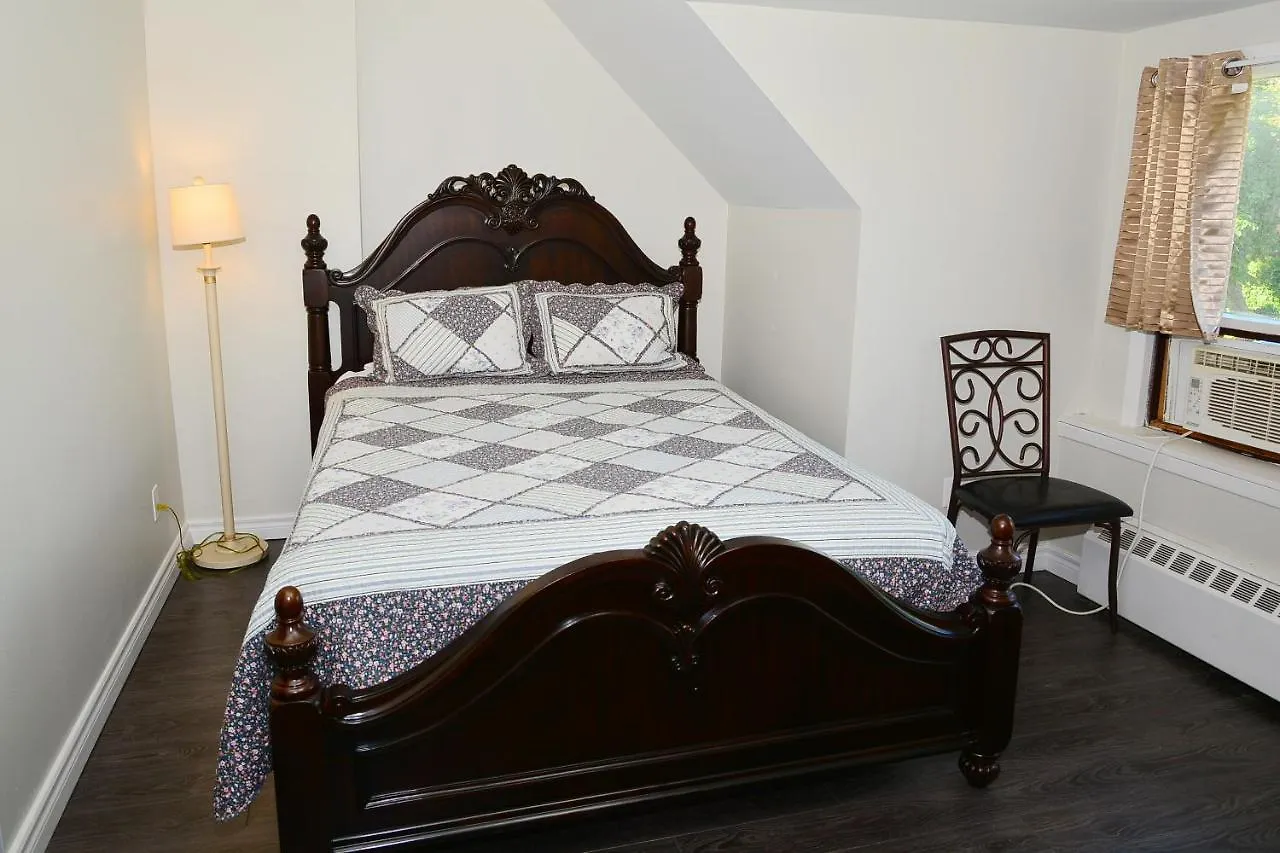 Guest house Guests House Canada