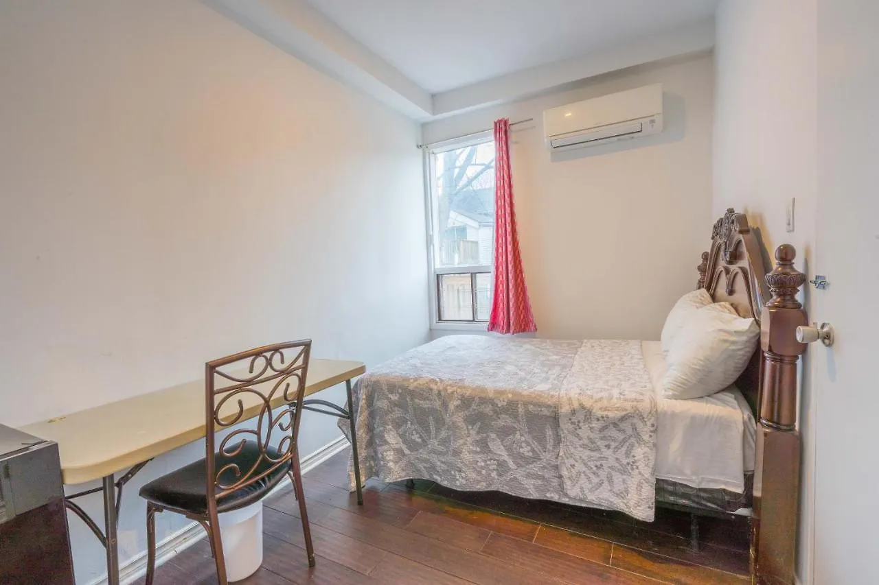 Guests House Guest house Toronto
