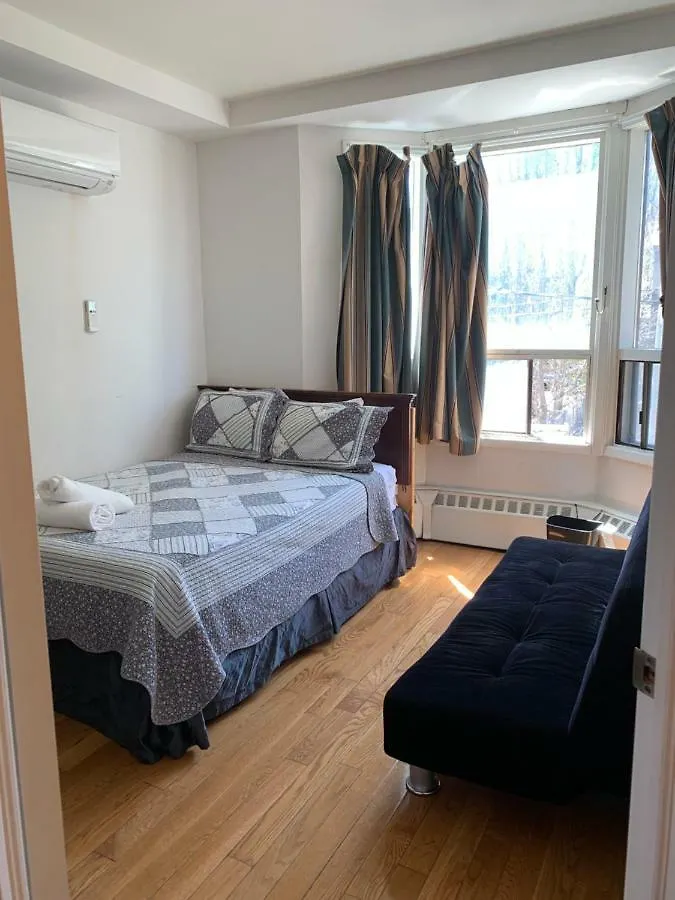 Guests House Guest house Toronto